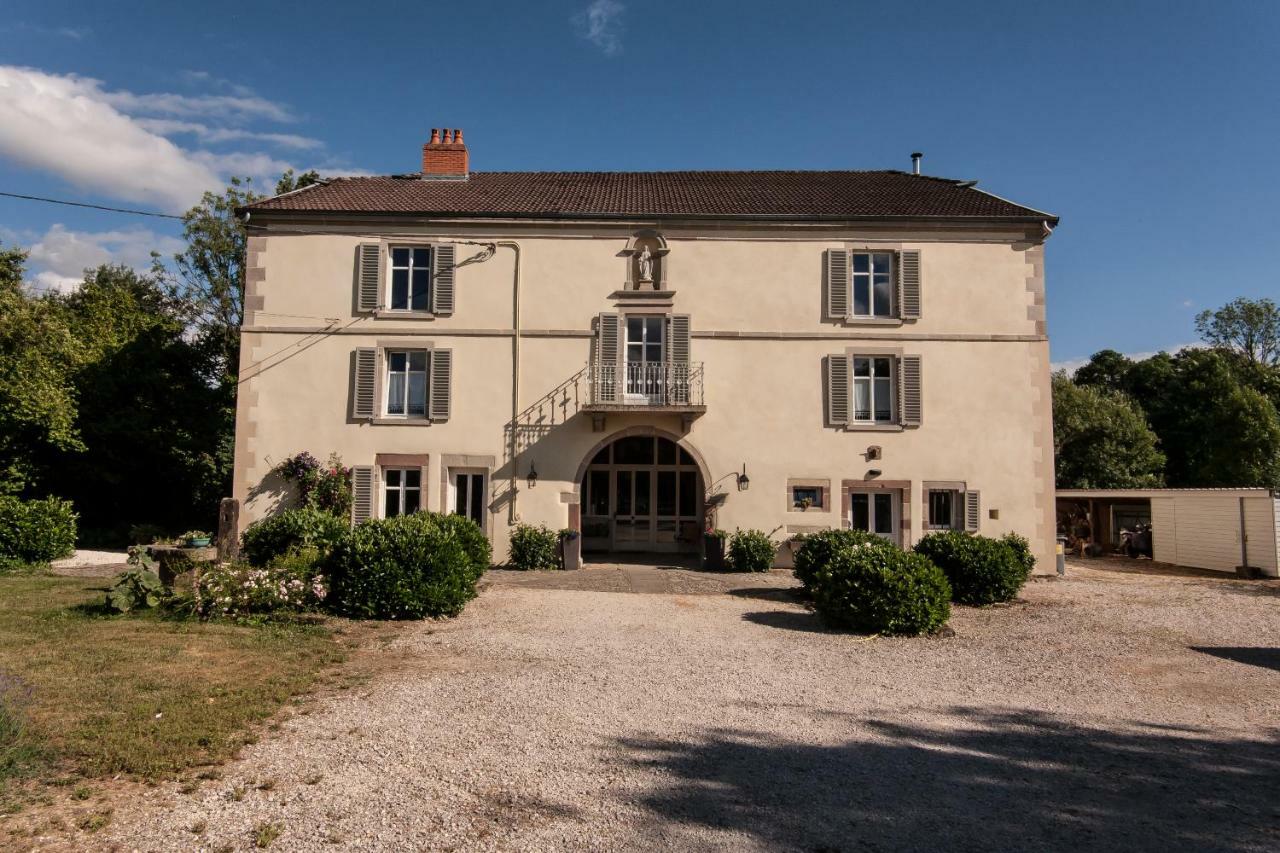 La Maison Au Vert Melincourt Eksteriør billede